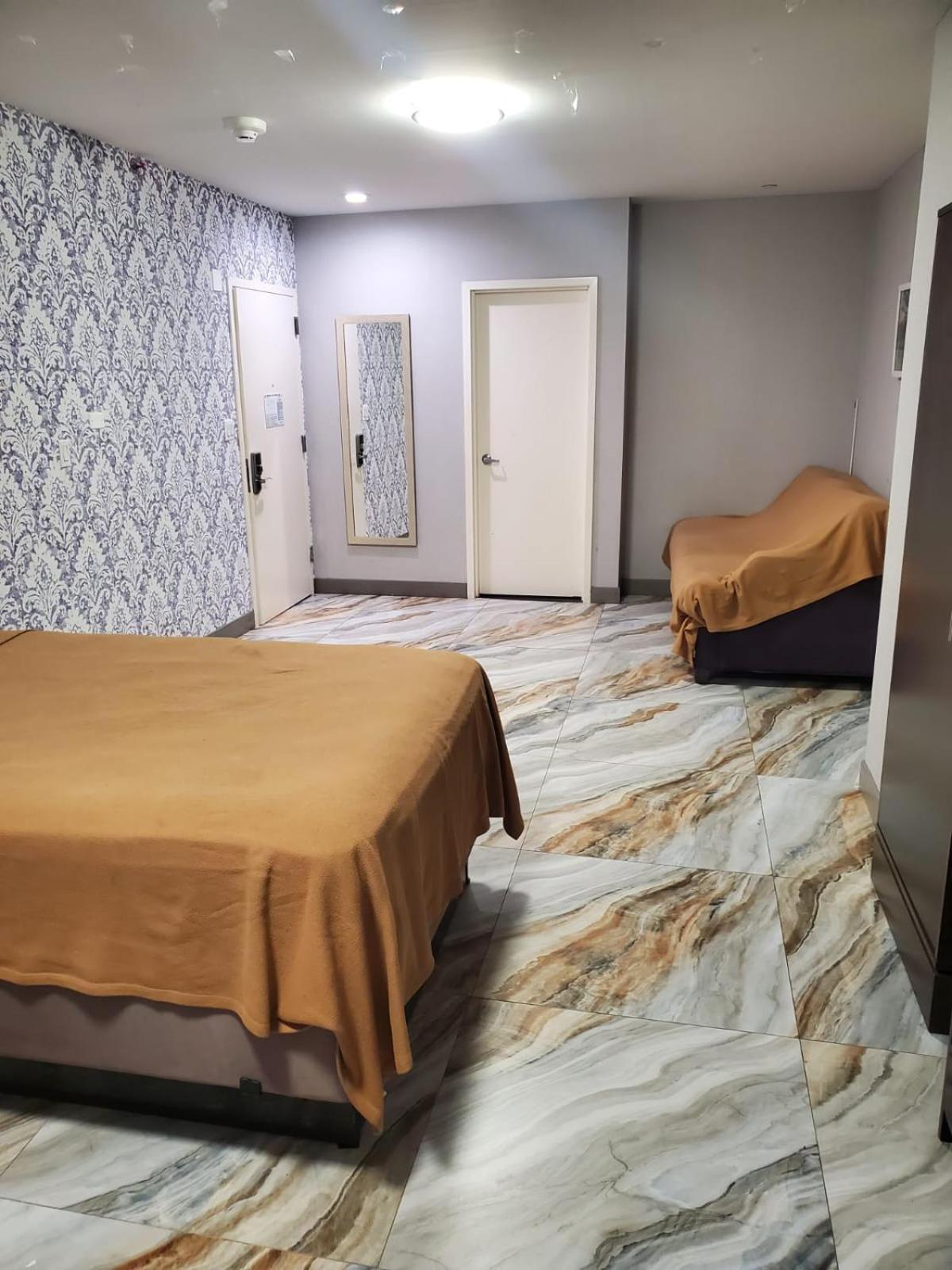 The Essence Hotel At Jfk Nova Iorque Exterior foto
